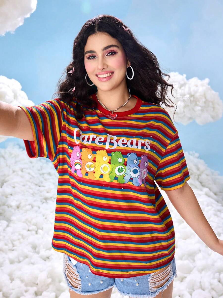 SHEIN X Care Bears Áo thun ngắn tay kẻ sọc in hình gấu hoạt hình cỡ lớn mùa hè, áo cầu vồng, áo cầu vồng chủ đề cầu vồng mùa thu - Nhiều màu - Xem 1