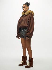 SUMWON WOMEN Distressed Raw Edge High Waisted Denim Shorts Festival Summer Hot Pants Street Style Ripped Bottom Casual Weekend Jean Shorts