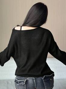 Dazy Plus Plus Size Mesh Five-Star Graphic Crew Neck Loose Streetwear Sweater For Plus Size Women, Early Autumn - Black - View 2