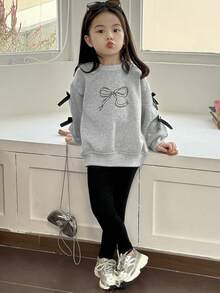 Dazy Kids 2件套女童圆领针织蝴蝶结印花套装 - 灰色 - 查看 6