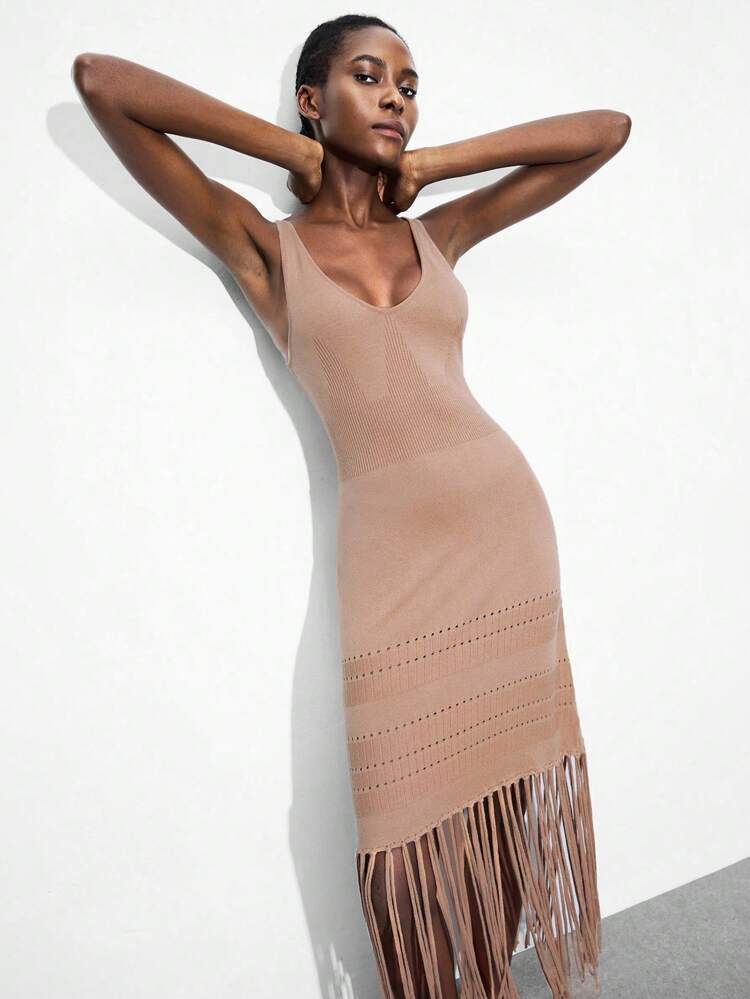 SHEIN Maija 2025 Modern City Spaghetti Strap V-Neck Bodycon Fringe Design Knit Mini Dress, Versatile For Early Autumn Back To School & Party Season, Fall Clothes For Women,Winter Clothes For Women,Winter Clothes,Night Out,Going Out Tops Women, Night Out Outfit,Date Night Outfit,Old Money Style Women,Fall Dresses For Women,