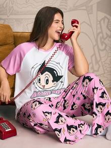 Astro Boy X SHEIN Große Größen Cartoon Figur Grafik Farbblock Kurzarm Top und Hose Pyjama Set Damen Pyjamas Rosa Pyjamas Charakter Pyjamas Herbstbekleidung - Pink - Übersicht 1