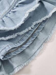 青春期女孩三件套：破洞牛仔夹克、休闲牛仔裙和喇叭牛仔腿袖 - 街头风格 - 淺色水洗藍 - 查看 4