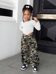 SHEIN Young Girl Casual Knit Long Sleeve Top And Camouflage Long Pants Set Girls Camo Pants Girls Cargo Pants Girls Outfit Sets Crop Top Girls Outfit Set - White - View 4