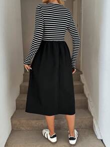 Easowa 女士休闲中长连衣裙，圆领长袖，合身黑白条纹褶皱 A 字裙，适合度假和日常穿着，秋冬 - 黑與白 - 查看 5