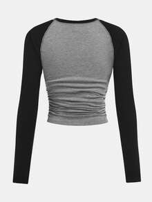 SHEIN Top corto ajustado con bloque de color, manga raglán y cintura fruncida para niña preadolescente, para uso casual diario, de vuelta a la escuela - Gris Oscuro - Ver 3