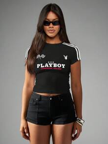 Missguided x Playboy 棉质赛车俱乐部风格婴儿 T 恤图案短款上衣侧条纹细节休闲短袖时尚圆领 Y2K 风格赛车旗标志夏秋节日上衣赛车 - 黑色 - 查看 7