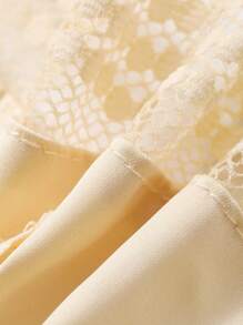 DAZY Bra Lingerie Wanita dengan Tali Bahu Tipis yang Dapat Diatur dan Sedikit Berkerut, Motif Renda dan Patchwork. - Sampanye - View 10