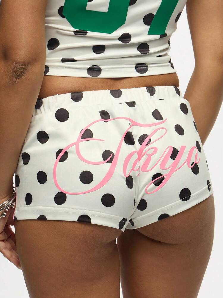 SUMWON WOMEN Eng anliegende Mini-Shorts mit hohem Bund und Polka Dots und rosa Schriftzug