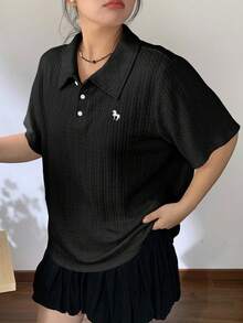 Dazy Plus 杏色基本款 Polo 领刺绣翻领短袖夏季加大码 T 恤 - 黑色 - 查看 4