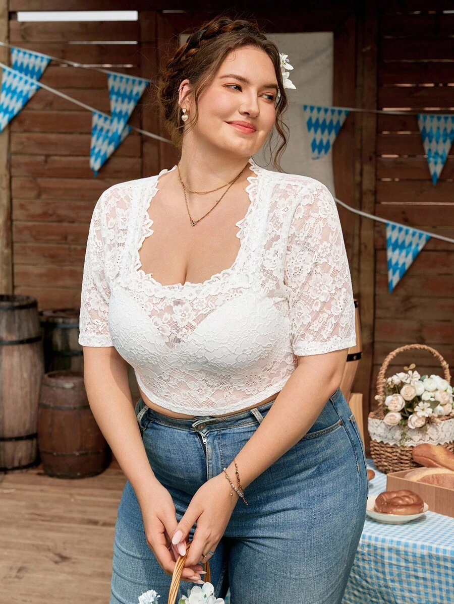 SHEIN Frenchy 加大码优雅简约蕾丝纯色方领衬衫，适合啤酒节、连衣裙 - 白色 - 查看 1