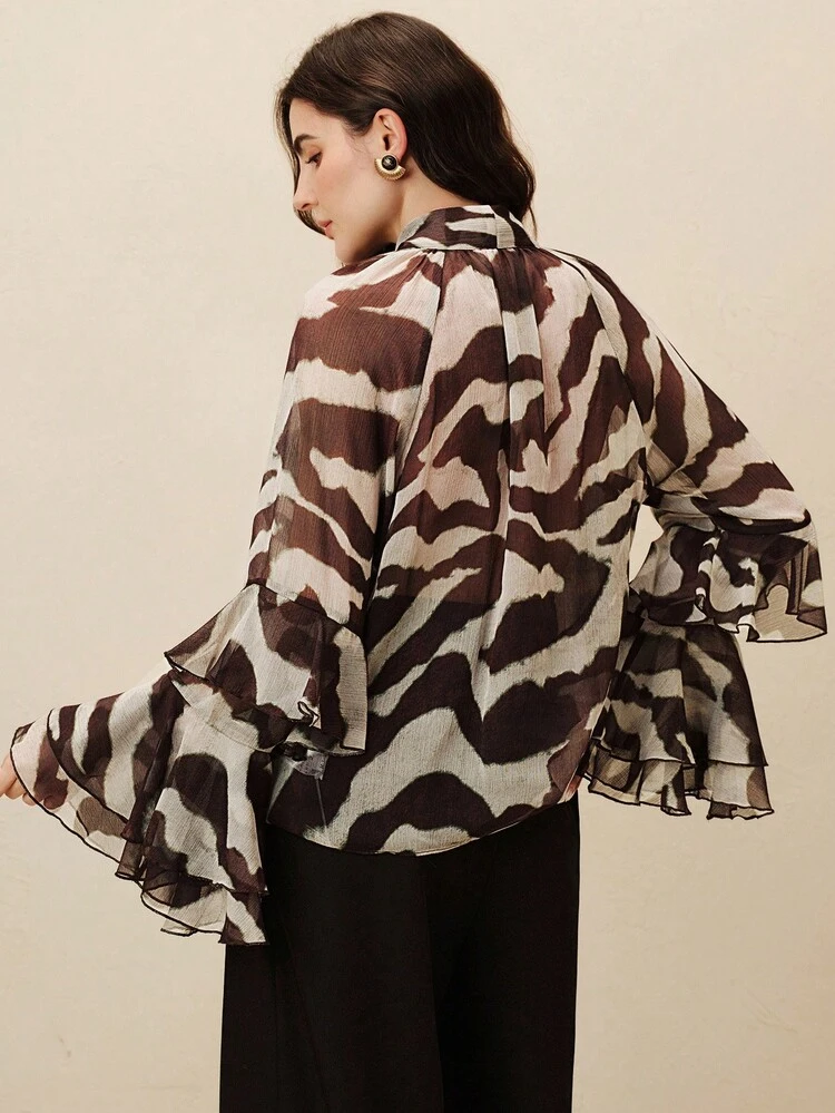 Elegant Raglan Flare Sleeve Round Neck Thin Strap Sleeve Semi-Sheer Printed Blouse