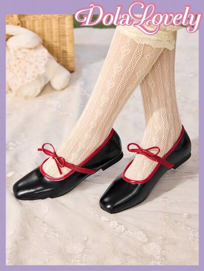 Dola Lovely Dam vår nya söta satinblå korsband med metallspänne, balettplattor i plusstorlek eleganta söta platta skor för damer