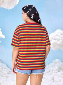 SHEIN X Care Bears Áo thun ngắn tay kẻ sọc in hình gấu hoạt hình cỡ lớn mùa hè, áo cầu vồng, áo cầu vồng chủ đề cầu vồng mùa thu - Nhiều màu - Xem 3