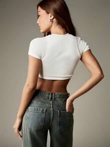 MISSGUIDED Áo thun ngắn tay ôm sát màu trắng cho bé, áo xếp lớp cơ bản, thiết yếu, thời trang Y2K, tối giản, cổ cao, thường ngày, mùa hè, mùa xuân - trắng - Xem 2