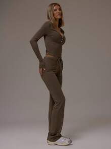 MUSERA Ensemble deux pièces avec Top à manches longues col V boutonné ajusté et pantalon droit à taille nouée. Tenue de détente, de vacances d'été, d'aéroport élégante.