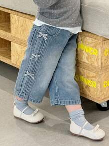 DAZY Baby Girl Versatile Bow Decor Washed Denim Jeans Fall, Winter - Light Wash - View 6