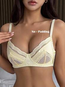 DAZY Bra Lingerie Wanita dengan Tali Bahu Tipis yang Dapat Diatur dan Sedikit Berkerut, Motif Renda dan Patchwork. - Sampanye - View 1