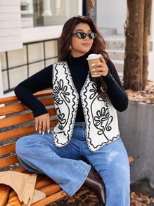 Vionelle Plus Size Contrast Color Embroidered Sleeveless Jacket - Multicolor - View 3