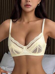 DAZY Bra Lingerie Wanita dengan Tali Bahu Tipis yang Dapat Diatur dan Sedikit Berkerut, Motif Renda dan Patchwork. - Sampanye - View 3