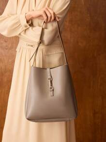 MOTF PREMIUM PU 皮革搭扣单肩包 - Volcanic Gray - 查看 7