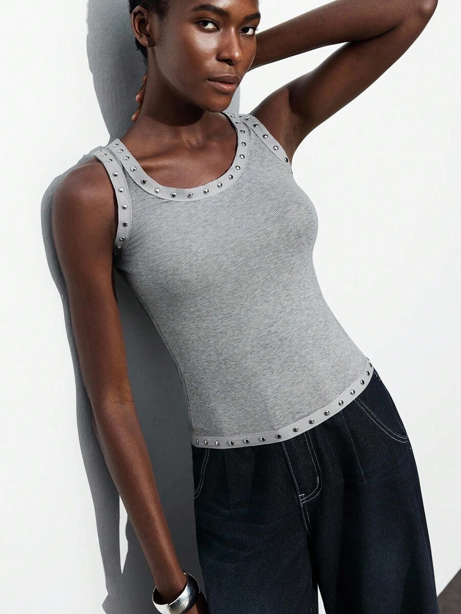 Maija Áo tank top hai dây màu xám mùa thu, chất liệu vải gân, ôm sát, kiểu dáng casual, thiết kế thời trang, đa năng, phong cách đường phố, hở vai, áo crop top dễ phối đồ, phong cách Y2K, Halloween, dự tiệc mùa thu dành cho nữ. - Xám - Xem 1
