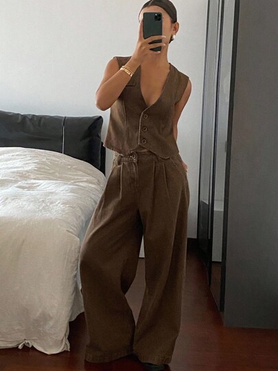 DAZY Women's V-Neck Sleeveless Denim Cropped Vest And Loose Straight Leg Jeans 2 Pieces Set, Unisex Casual Denim Outfit