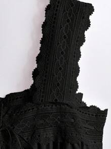 GlowEve CURVE 加大码女式蕾丝拼接白色领口无袖上衣，宽松荷叶边镂空优雅可爱衬衫，适合春夏季 - 黑色 - 查看 3