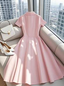SHEIN LUNE 女士优雅领口小V装饰纽扣A字腰短袖连衣裙 - 粉色 - 查看 2