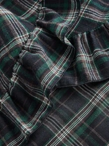 SHEIN MOD Plus Size Vintage Green Plaid Asymmetric Hem Ruffle Hem Skirt Plaid Skirt Women Ruffle Skirt Asymmetrical Skirt. Skirt For Autumn/Winter.Halloween Outfits - Multicolor - View 4