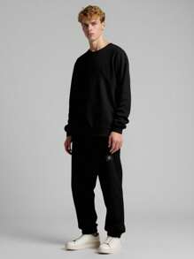 青少年男孩休闲学院风压花设计运动衫套装，适合休闲、上学、运动、户外穿着 - 黑色 - 查看 5