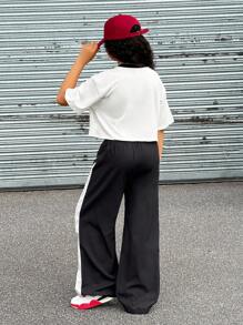 SHEIN Explorewe Streecool 少女休闲校园风时尚字母印花V领露脐上衣和宽松拼接阔腿裤两件套，适合休闲和街头穿着 - 彩色 - 查看 2