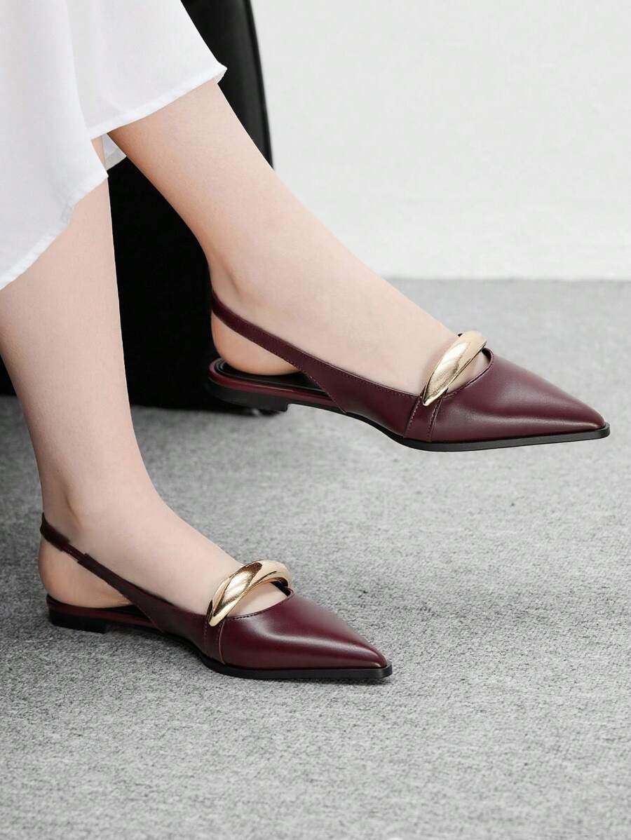CUCCOO BIZCHIC 女士尖头平底鞋，带金属扣和后带，简约纯色基本款通勤露跟平底鞋，酒红色