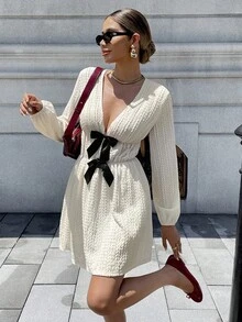 Chiquease Robe courte décontractée et élégante pour femmes, col V profond, texture nouée, manches longues. Vêtement d'automne pour femmes