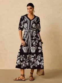 SHEIN VCAY Plus Size Women's Black & White Floral Print Mid-Sleeve Maxi Dress,Boho Elegant Summer Vacation Holiday V-Neck Shirt Collar Waist Cinched A-Line Midi - Black and White - View 6
