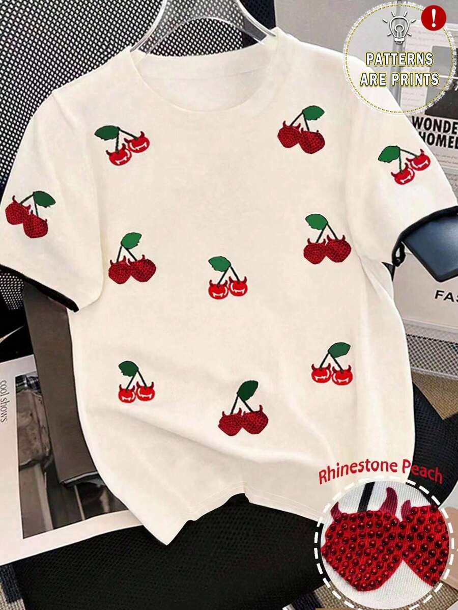 Camiseta Feminina de Verão com Decote Redondo, Impressão de Cereja e Decoração com Strass - Multicolorido - Visão 1