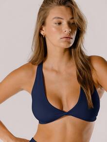 Aralina Leisurewear Pastel Pink Supportive Deep-V Active Twist Crop Top With Bag - Navy Blue - View 6