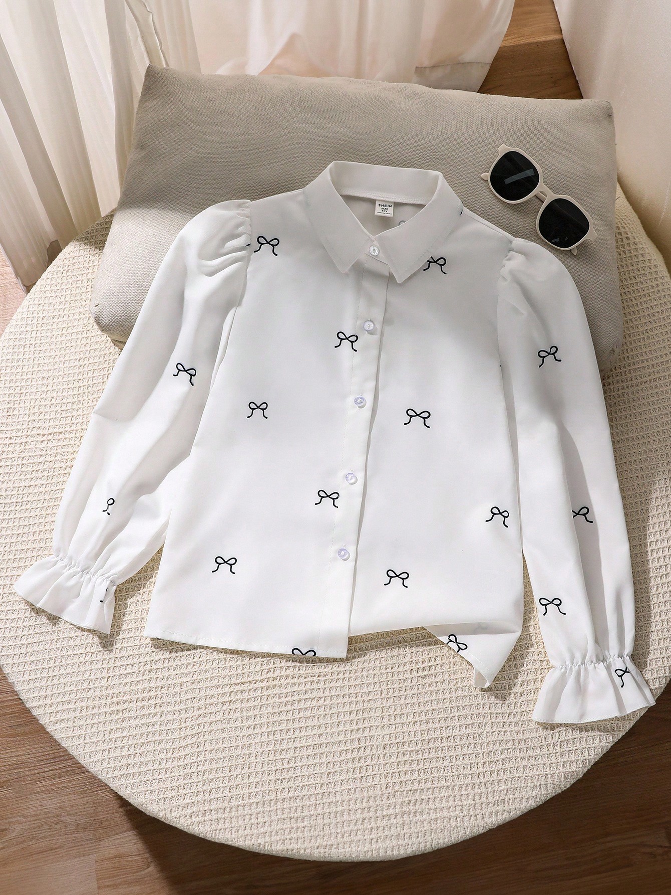 SHEIN بلوزة بنات بطبعة فراشة، قاعدة بيضاء، كاجوال...