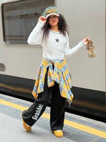 SHEIN Explorewe 2 pezzi/set Completo casual da ragazza pre-adolescente, top corto con stampa grafica a blocchi di colore e pantaloni sportivi stampati, adatto per uso quotidiano, pendolarismo, tempo libero, vacanza, fotografia di strada con sorelle, autunno/inverno - Bianco e nero - Visualizzare 4