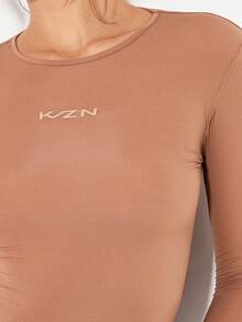 KIZN Long Sleeve Seamless Ribbed Crop Top Form Fitting Basic Layering Essential Slim Fit Athleisure Fall Winter Minimalist Fashion Casual Wear - Brown - View 5