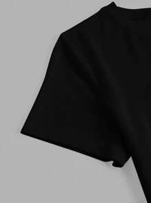 SHEIN EZwear Casual Minimalist Lips Printed Round Neck Plus Size Women's T-Shirt, Short Sleeve, Suitable For Summer - Black - View 7