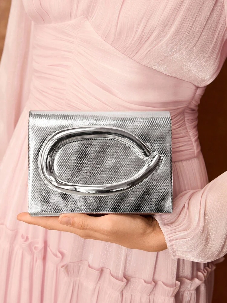 WOMEN'S TEXTURED MATERIAL SILVER EVENING CLUTCH