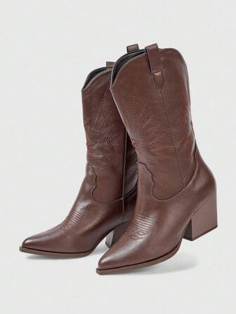 Fairycore Stivali western da donna ricamati marrone, nuovi per l'autunno/inverno 2025, stivali in pelle di media lunghezza alla caviglia, moda all'aperto