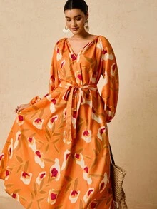 SHEIN VCAY Váy suông rộng tay đèn lồng cổ chữ V in hoa cỡ lớn, màu cam, Váy dài tay mùa thu mới Váy hoa màu cam Váy thu cho nữ Váy cam Váy maxi họa tiết hoa Váy thắt lưng màu cam - Màu Cam cháy - Xem 7