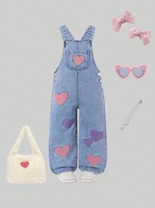 SHEIN Denimly 少女牛仔连体裤。推荐甜美清凉的学院风休闲风！紫色+粉色爱心羊毛刺绣，甜美可爱。可调节肩带。侧面纽扣设计，方便穿着。宽松舒适。适合外出、购物、日常休闲、上学、旅行和度假。