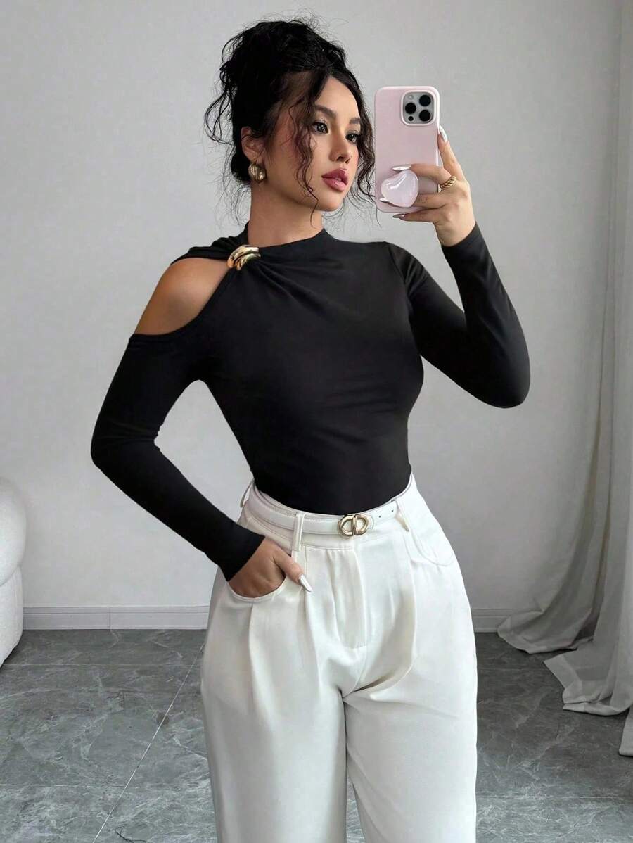 Elenzga 女式纯色金属装饰镂空肩部长袖修身T恤 - 黑色 - 查看 1