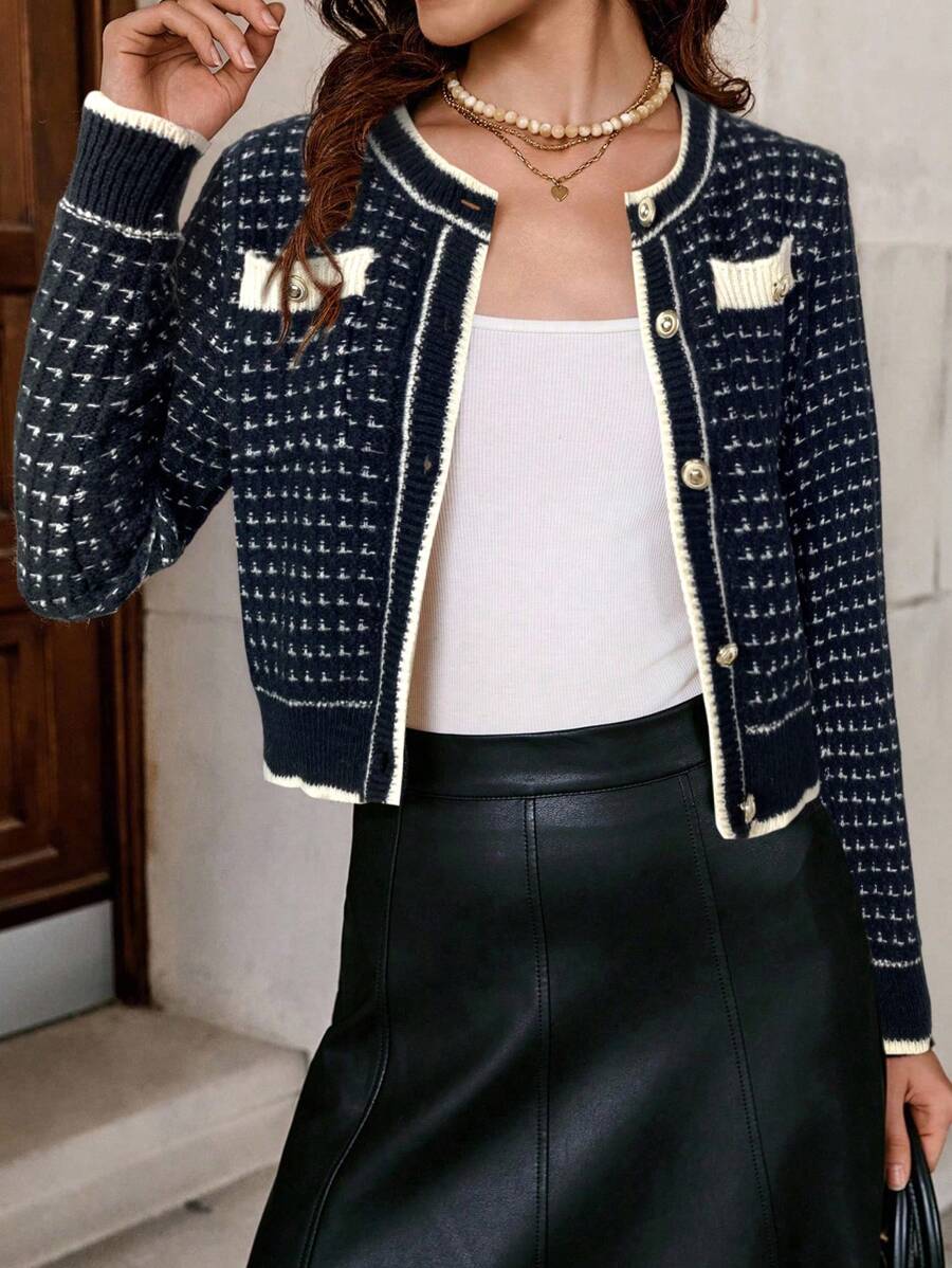 SHEIN Clasi Cárdigan de punto ajustado con cuello redondo, manga larga y botones de mujer con contraste de color para otoño/invierno - Negro - Ver 1