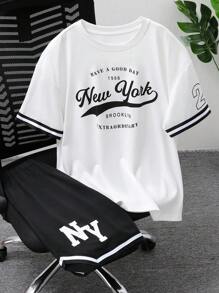 2 pezzi/Set Maglietta a maniche corte con stampa di lettere in stile vintage americano e pantaloncini casual con stampa numerica in stile americano, per ragazzi, Primavera/Estate