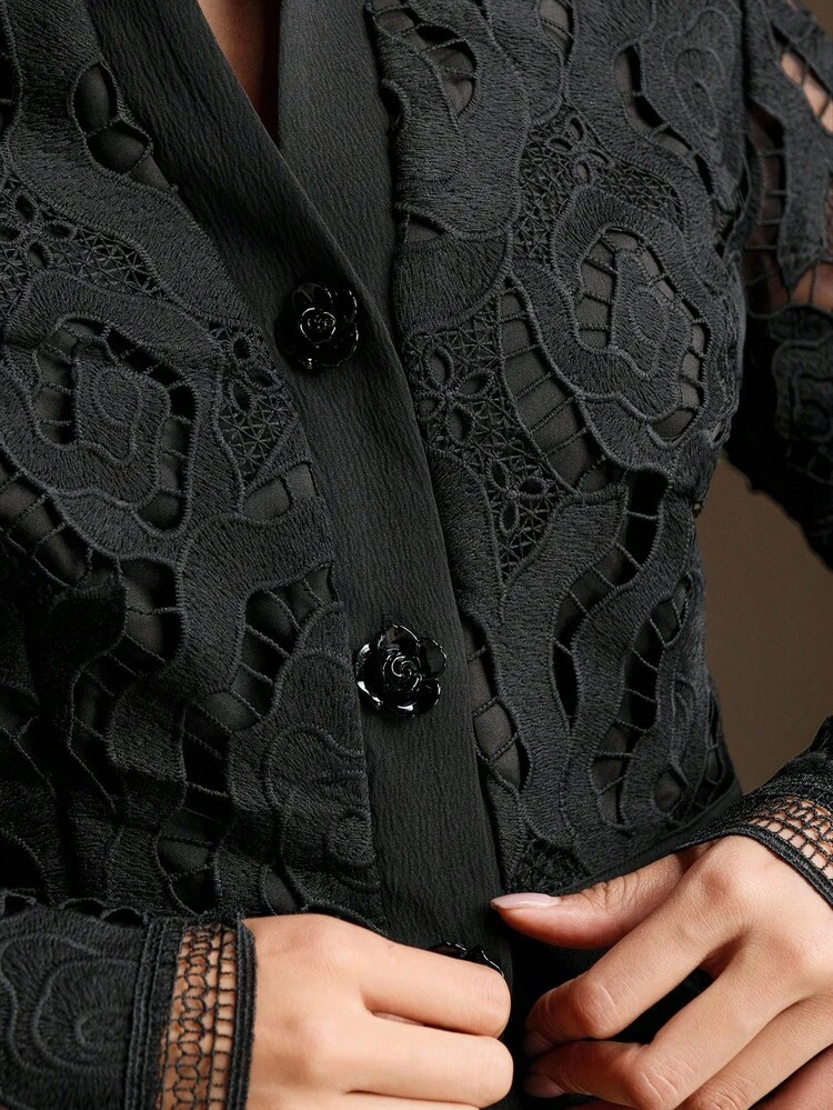 Chaqueta de mujer con mangas acampanadas, cuello en V y diseño hueco de rosa floral, elegante y romántica