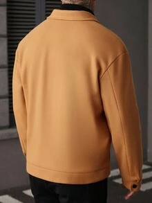 Manfinity CasualCool 男士纯色长袖单排扣工装口袋休闲大衣，复古风格，秋冬款 - 卡其色 - 查看 2